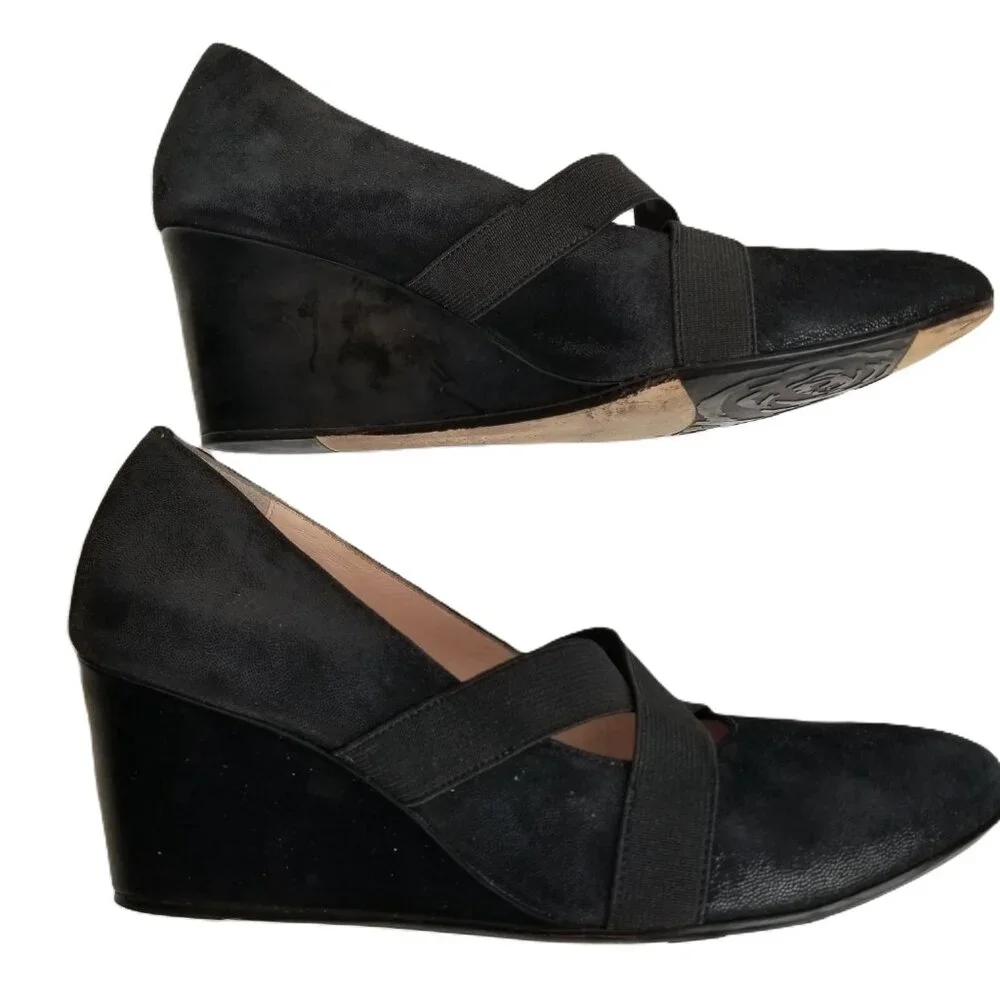 Taryn Rose Kimber Black Suede Wedge Pumps 7M Comfort Designer